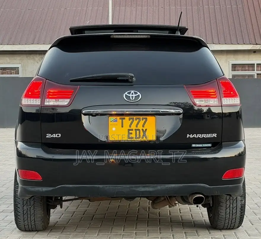 Toyota Harrier 2005 Black