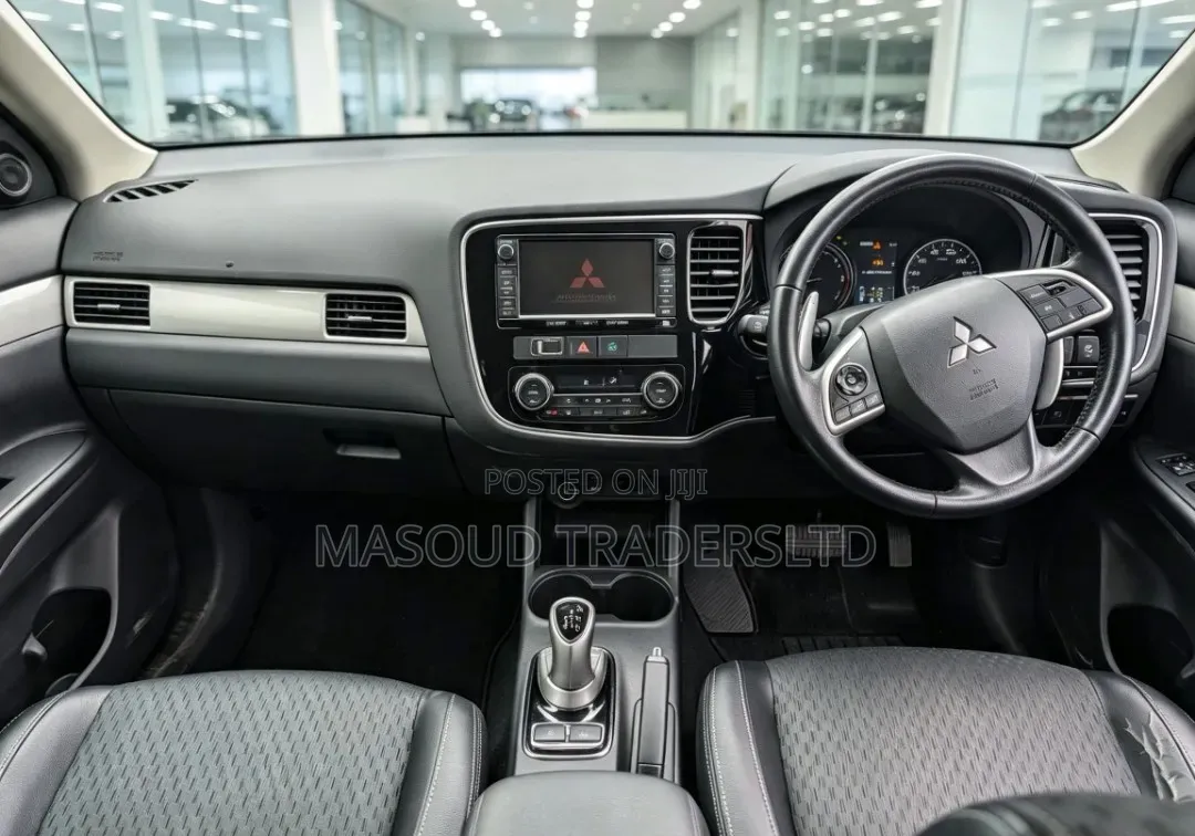 Mitsubishi Outlander 2015