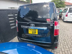 Toyota Noah 2012 Black