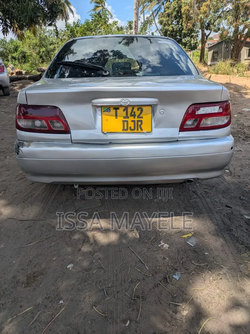 Toyota Carina 2001 Silver