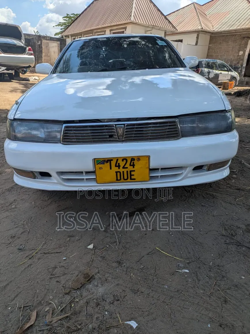 Toyota Cresta 2002 White