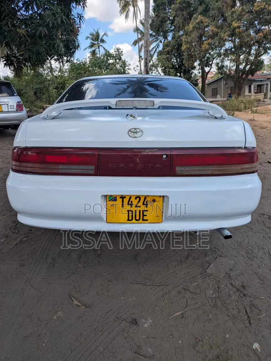 Toyota Cresta 2002 White