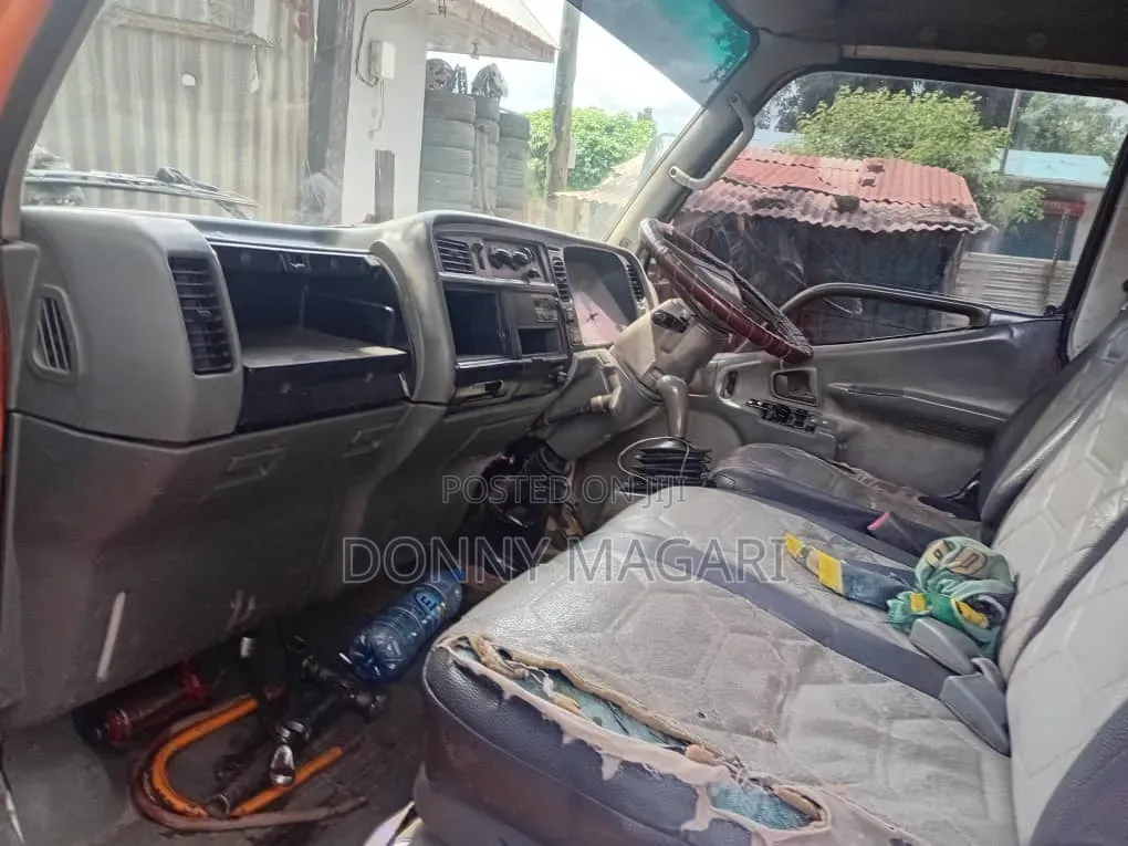 Mitsubishi Canter
