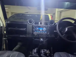 Land Rover Defender 2015 White