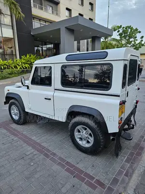 Land Rover Defender 2015 White