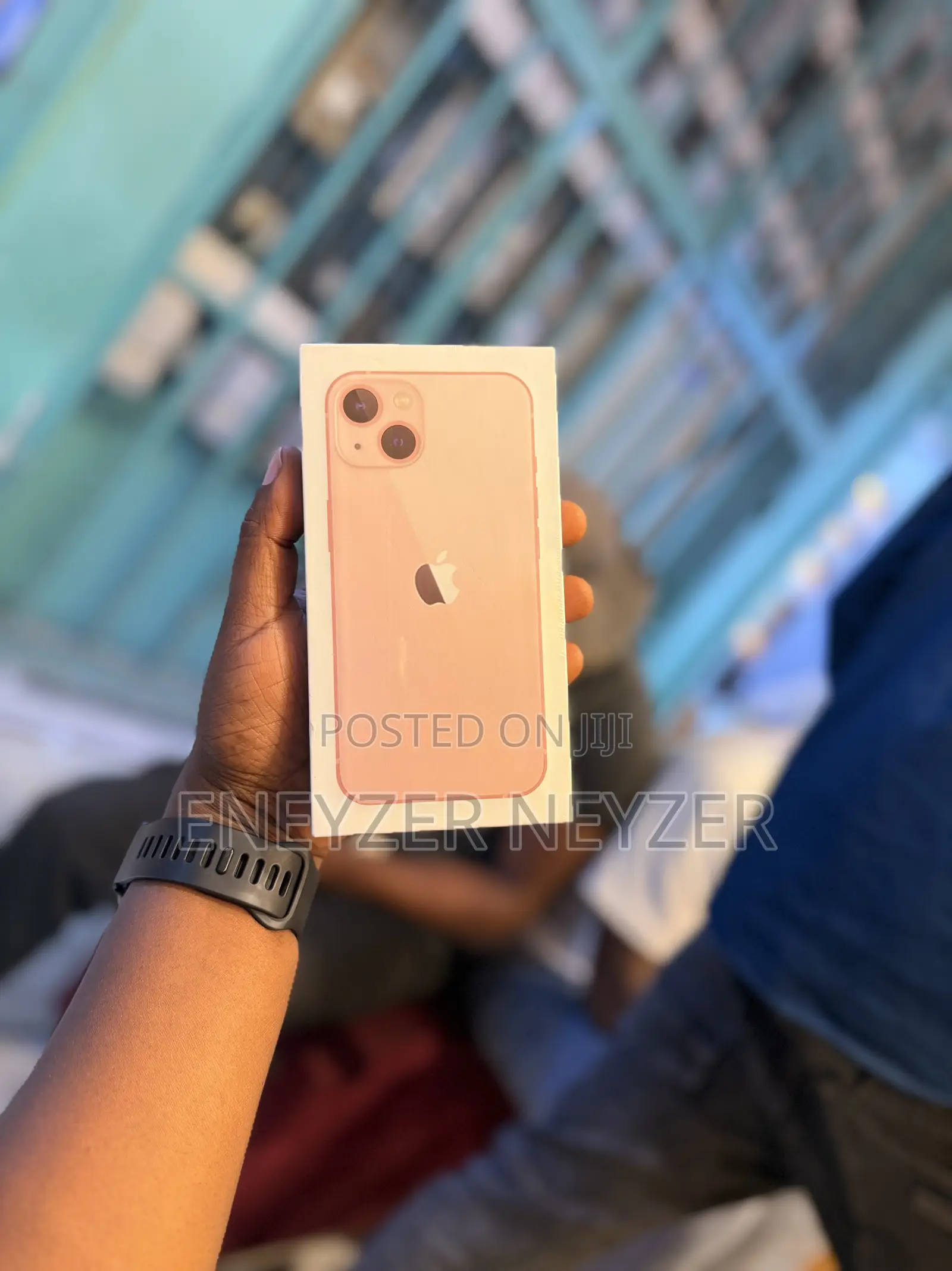 New Apple iPhone 13 128 GB Pink