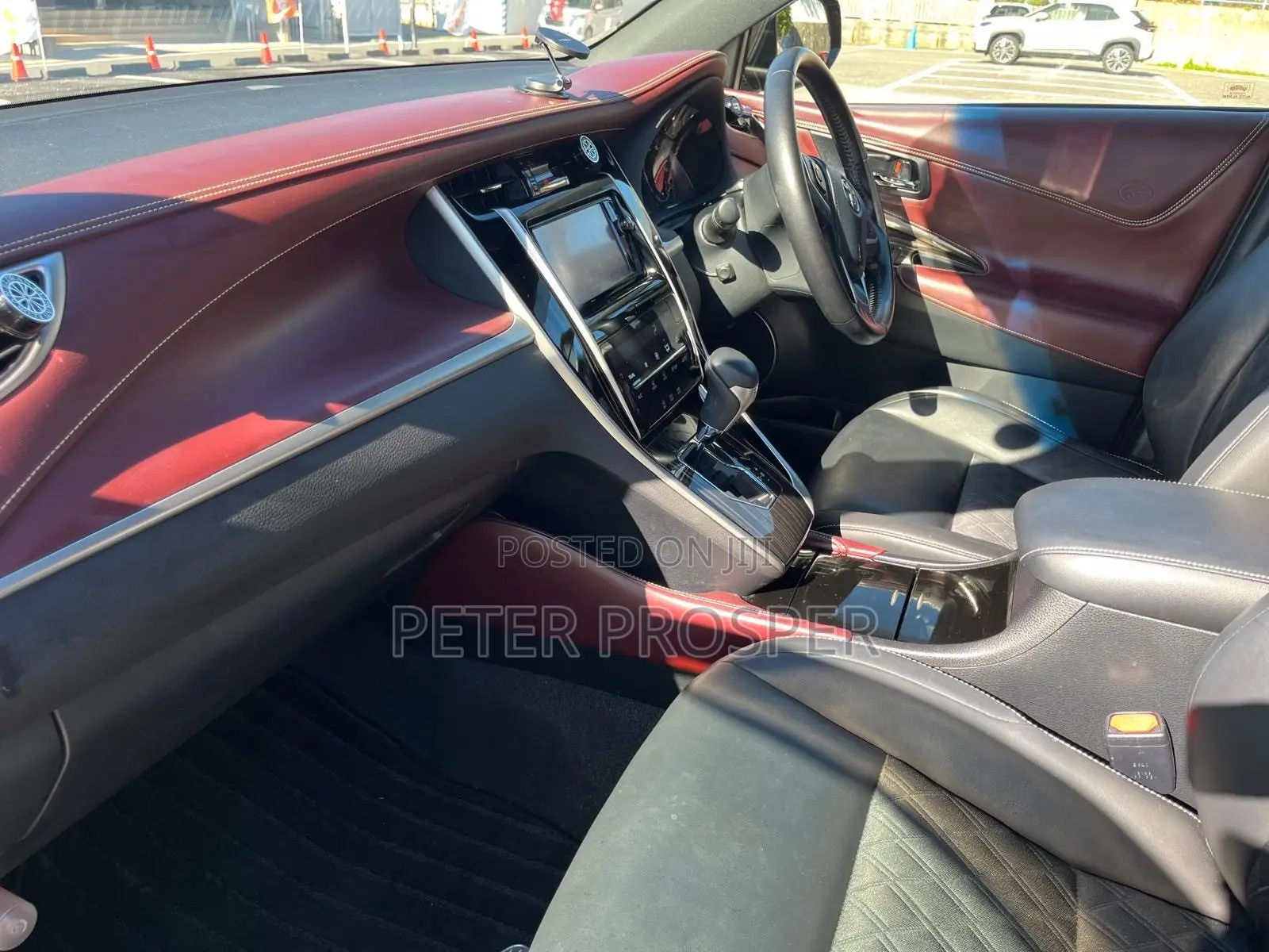 Toyota Harrier 2.0 2016 Burgundy