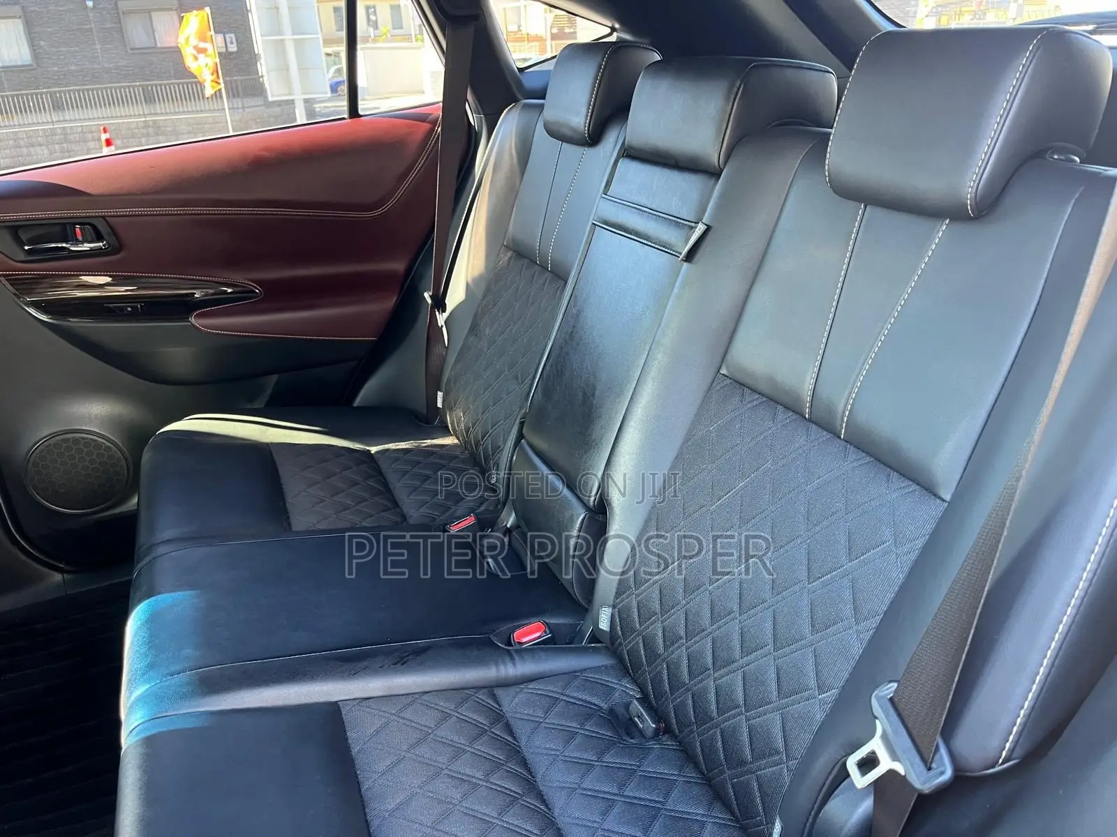 Toyota Harrier 2.0 2016 Burgundy