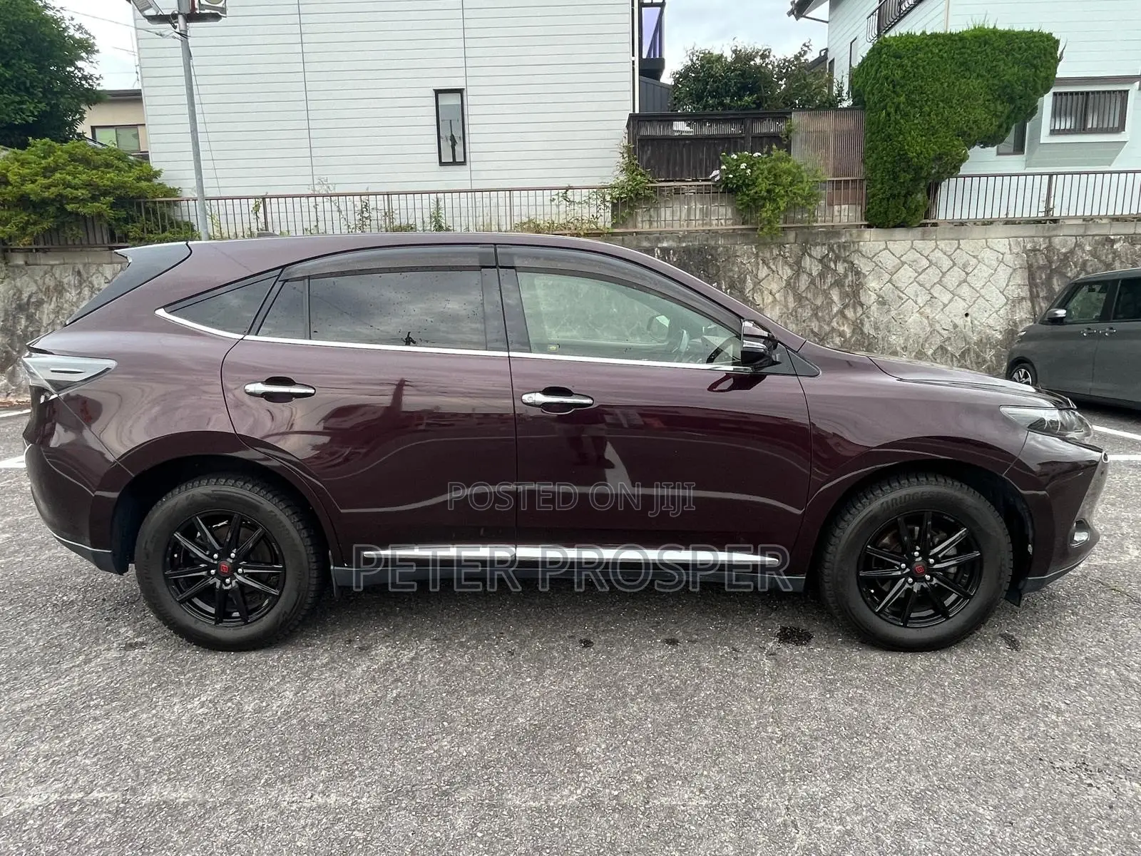 Toyota Harrier 2.0 2016 Burgundy