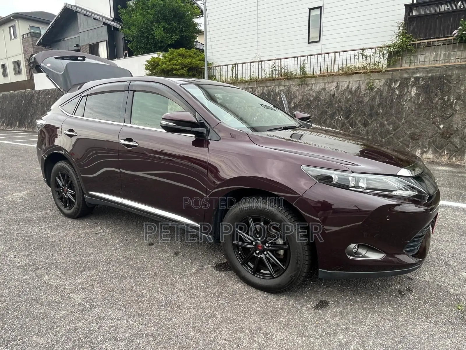 Toyota Harrier 2.0 2016 Burgundy