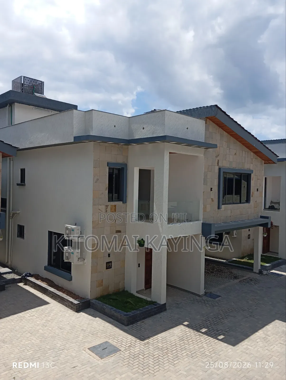 Furnished 4bdrm Villa in Masaki for rent