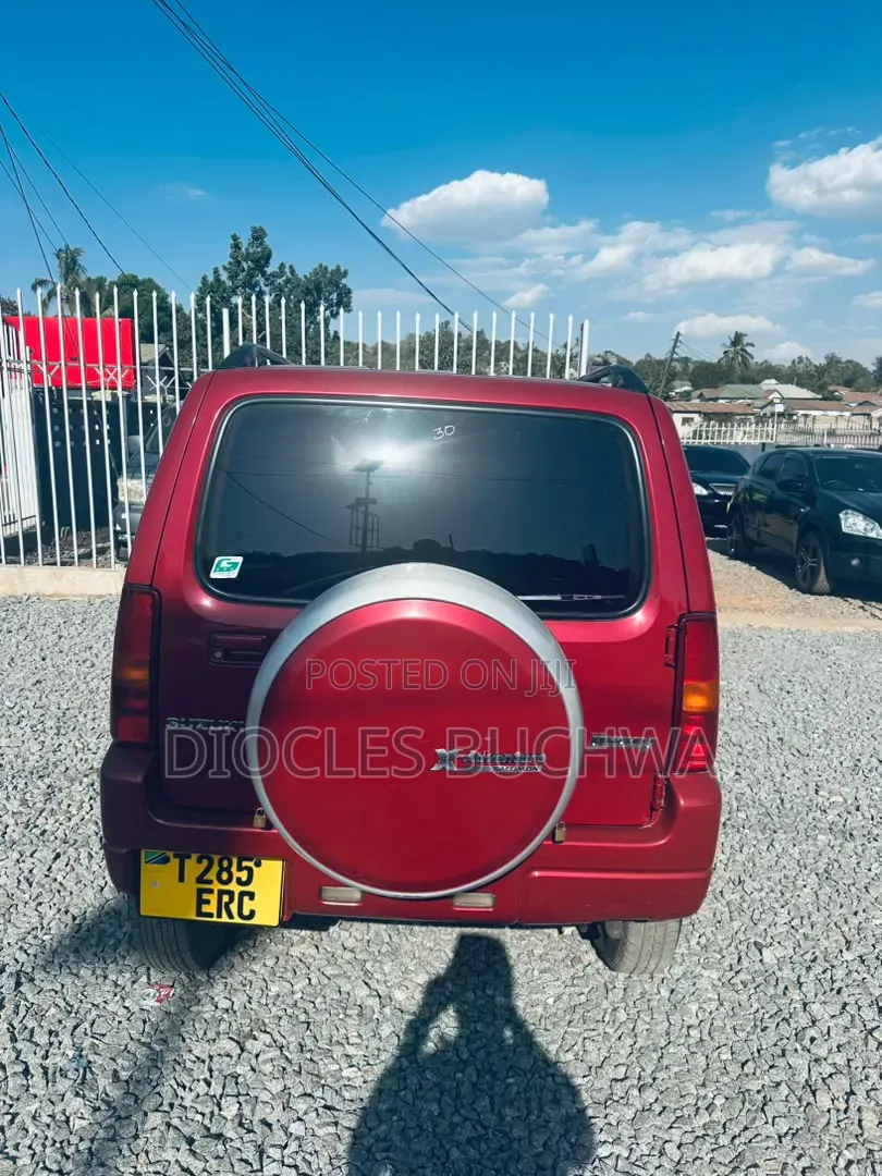 Suzuki Jimny 1.3 2012 Red