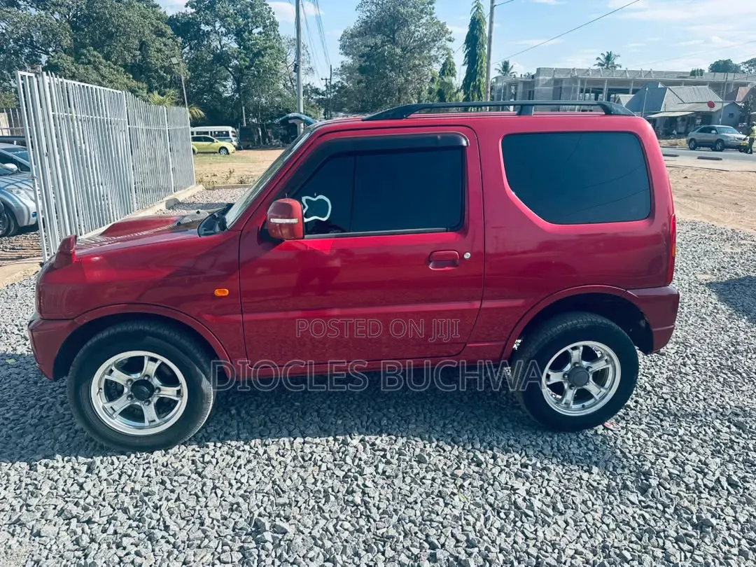 Suzuki Jimny 1.3 2012 Red