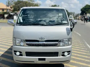 Toyota Quantum 2007 Silver