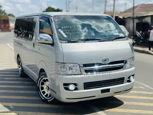 Toyota Quantum 2007 Silver