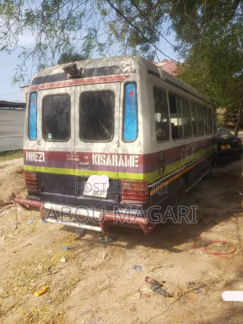 Toyota Coaster 2000 White