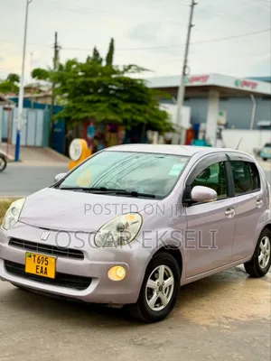 Toyota Passo 2012 Purple