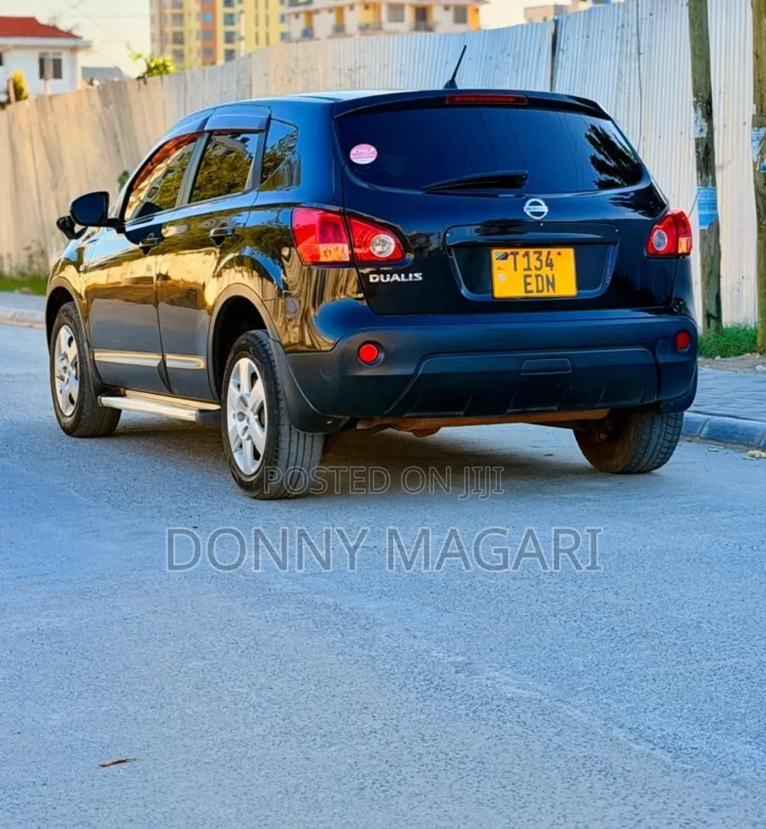 Nissan Dualis 2010 Black