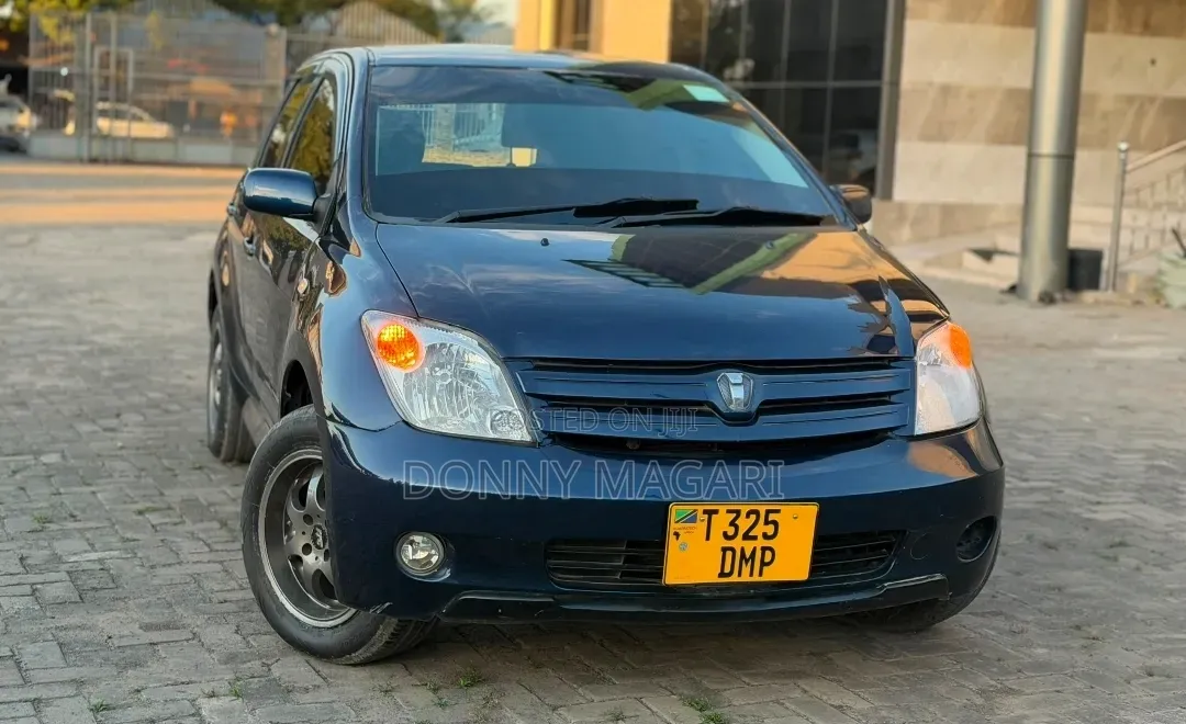Toyota IST 2006 Blue