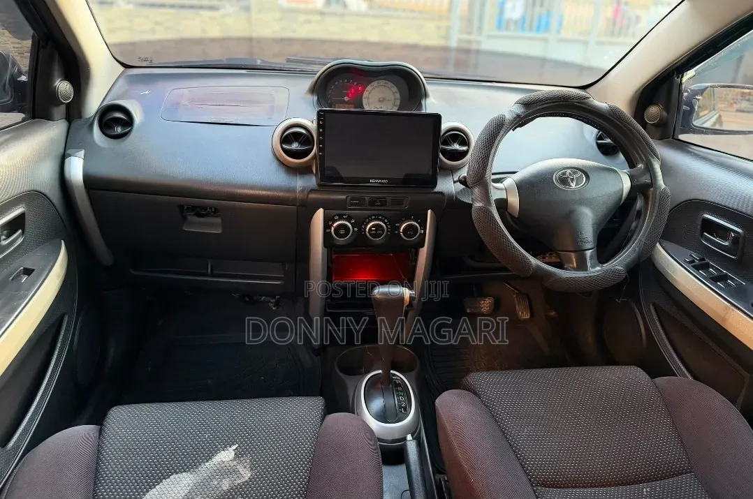 Toyota IST 2006 Blue