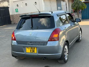 Suzuki Swift 2005 Gray