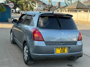 Suzuki Swift 2005 Gray