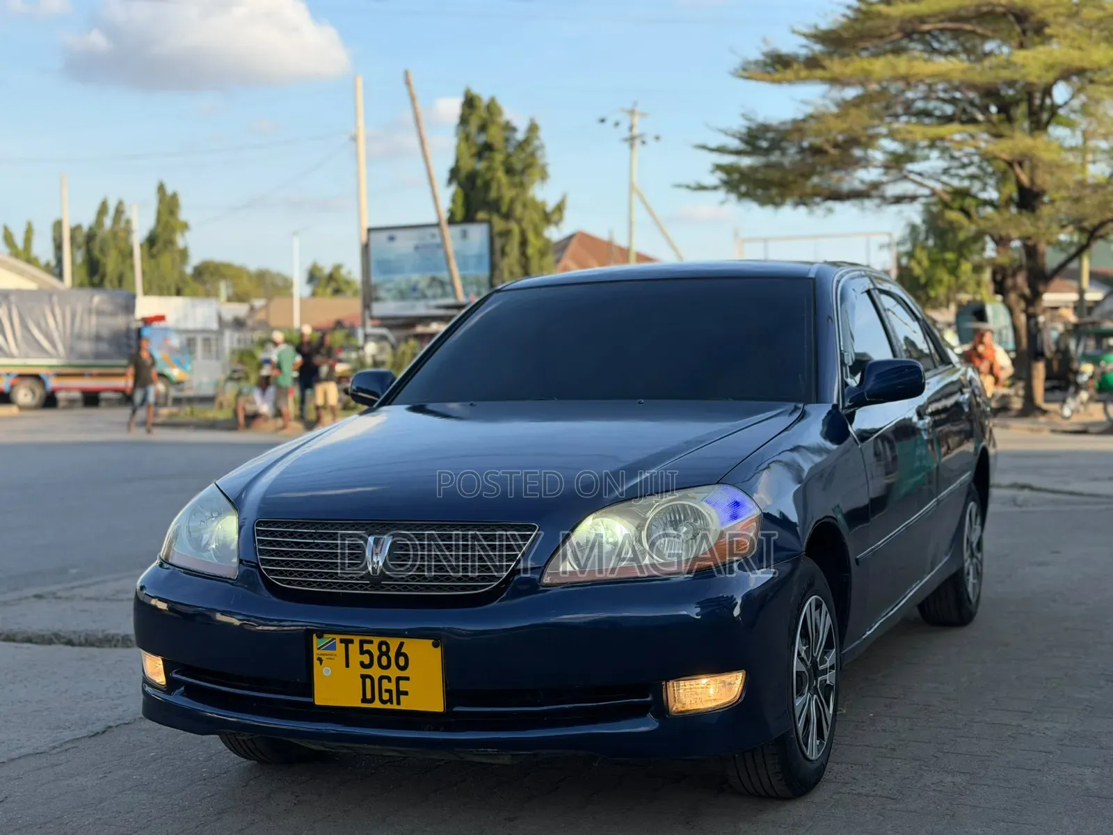 Toyota Mark II 2002 Blue