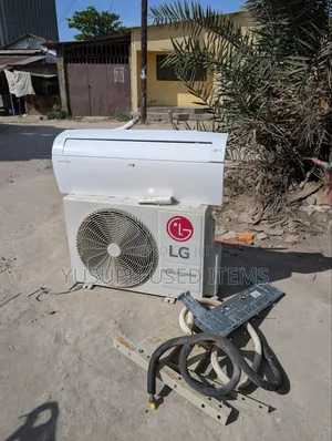 LG AC // 12000BTU// Dual Inveter//