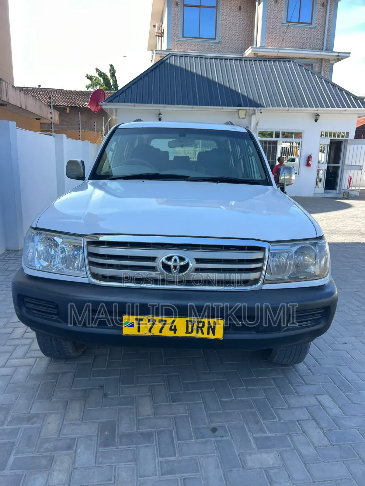 Toyota Land Cruiser 2007 White