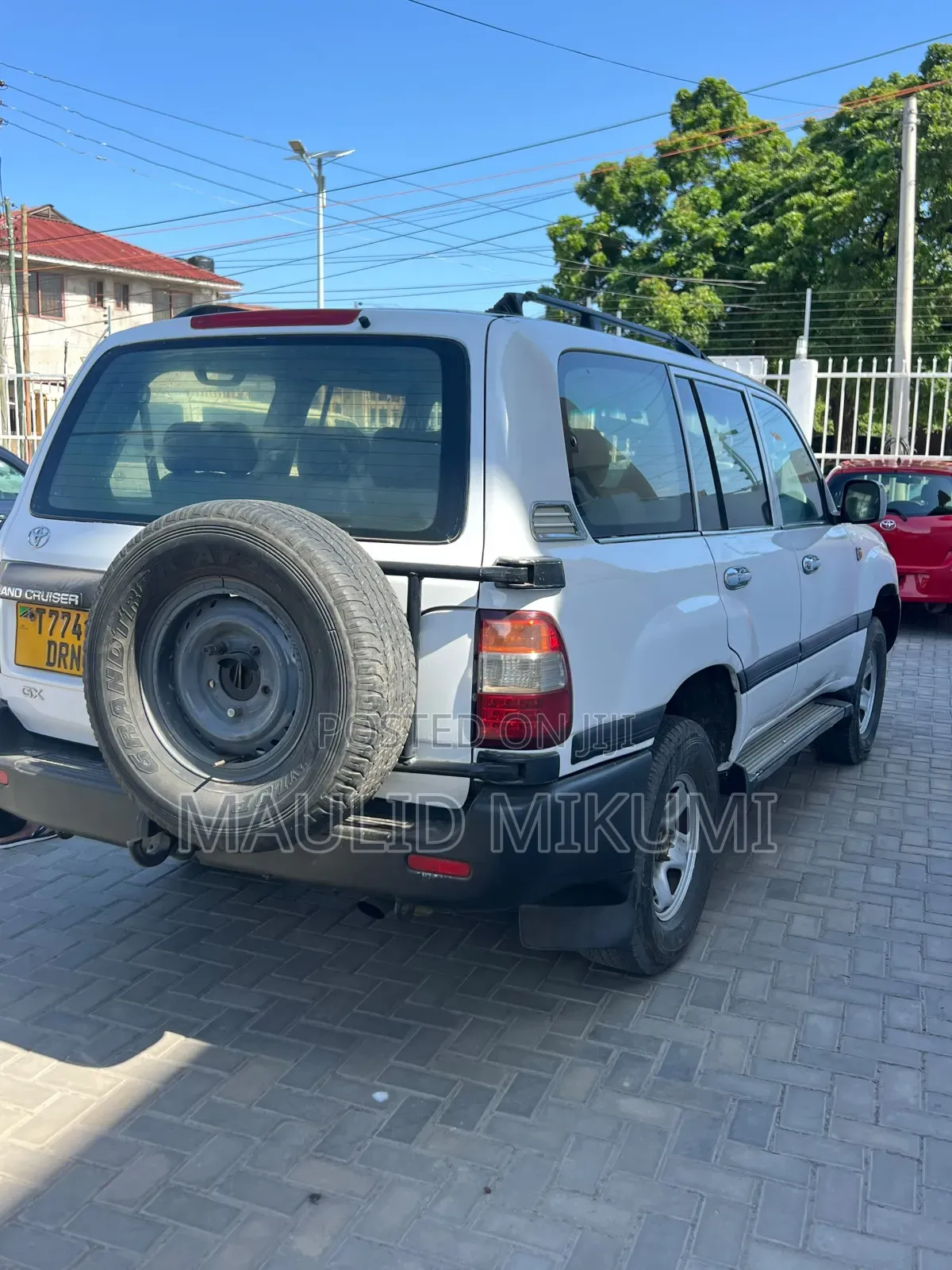 Toyota Land Cruiser 2007 White