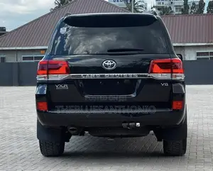 Toyota Land Cruiser 2021 Black