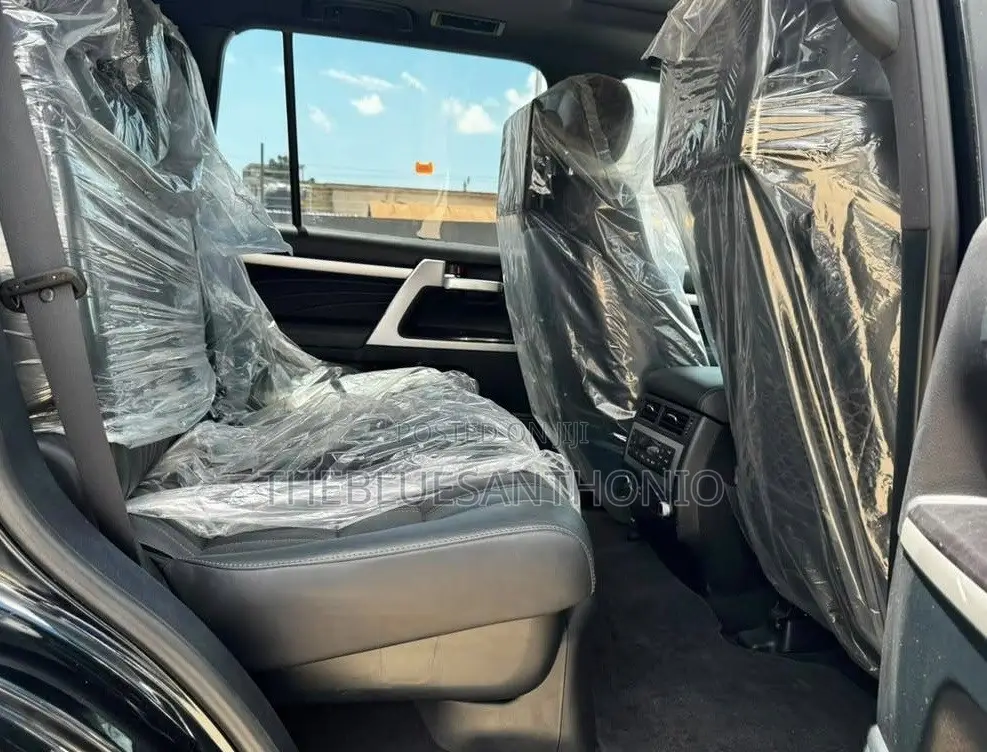 Toyota Land Cruiser 2021 Black