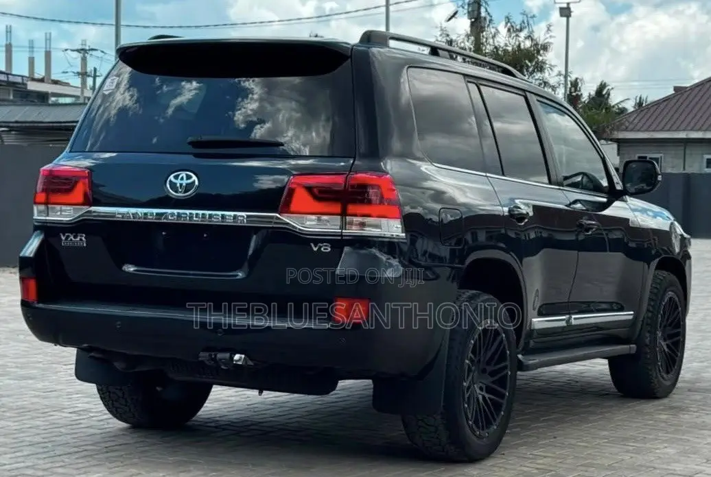 Toyota Land Cruiser 2021 Black