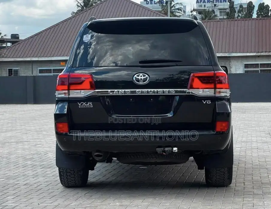 Toyota Land Cruiser 2021 Black