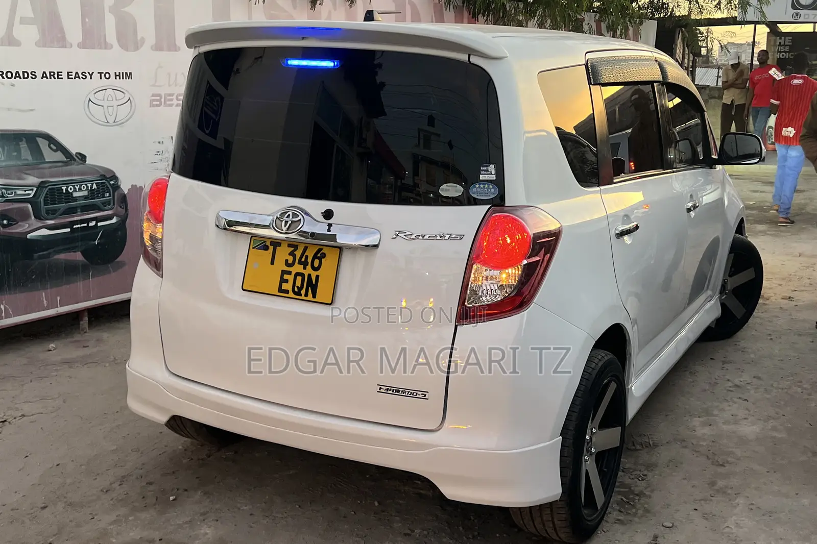 Toyota Ractis 2005 White