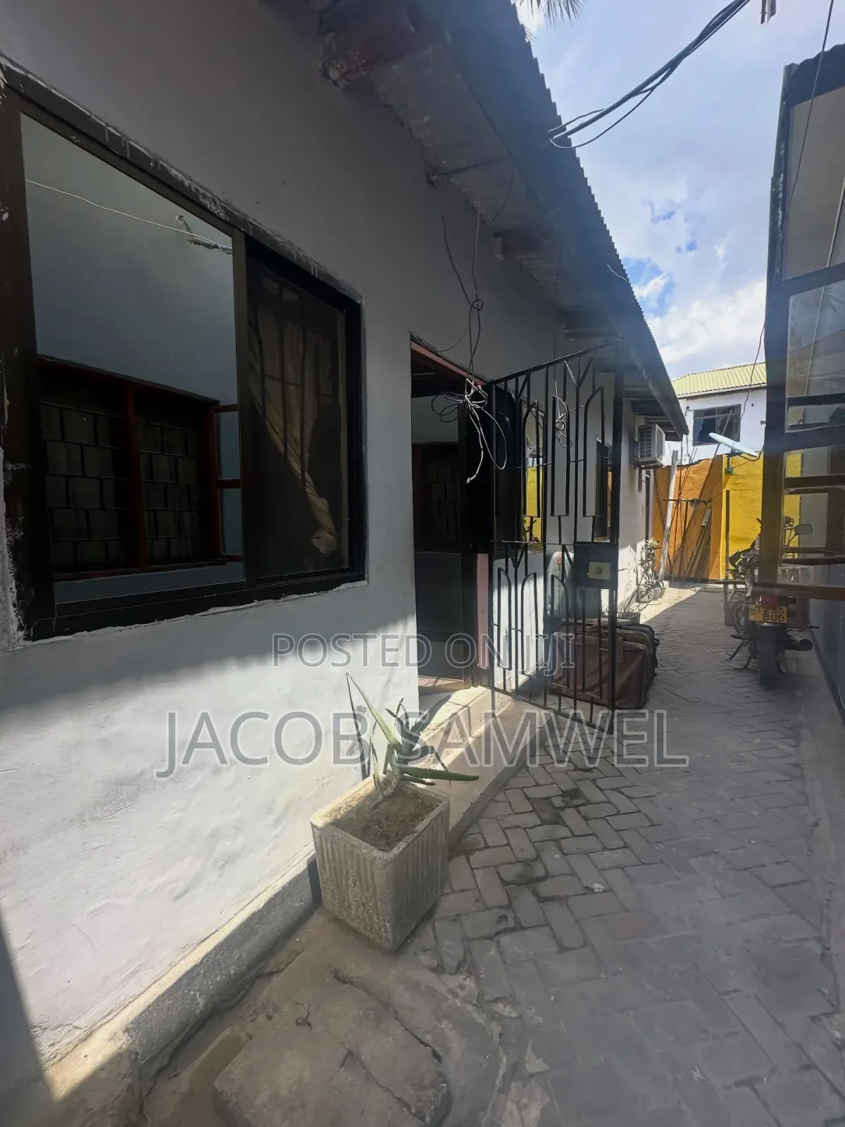 1bdrm House in Mikocheni for rent