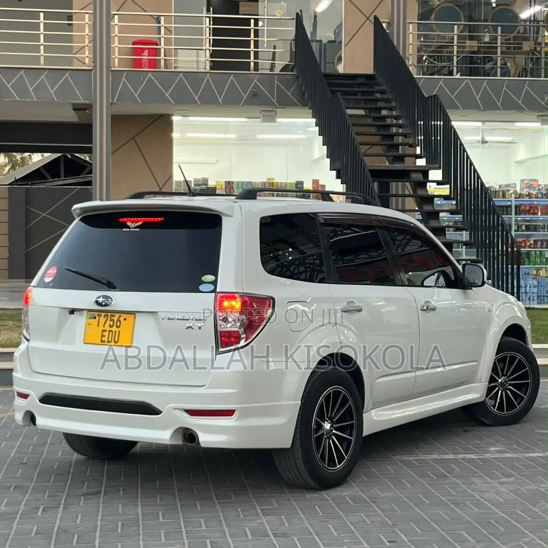 Subaru Forester 2.0D X 2010 White