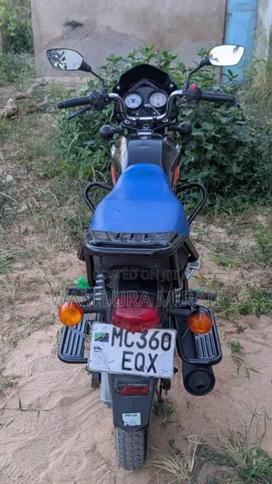 TVS HLX 125 2025 Black