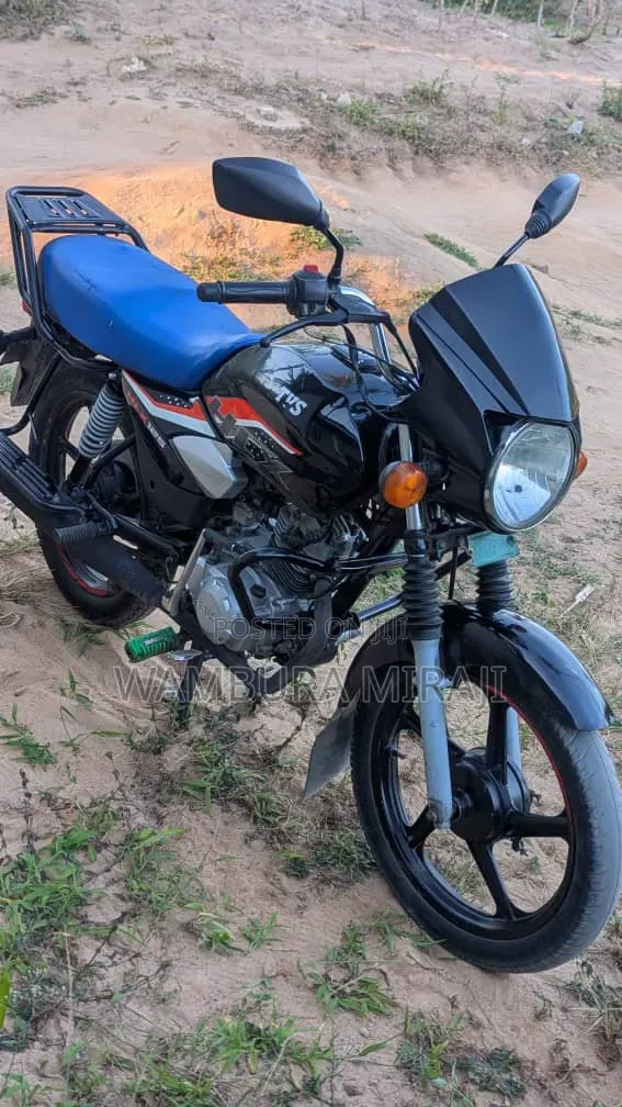 TVS HLX 125 2025 Black
