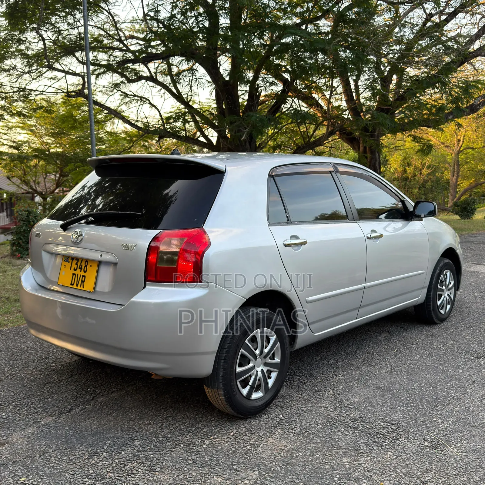 Toyota Corolla RunX 2004 Silver