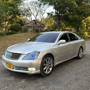 Toyota Crown 2004 Silver