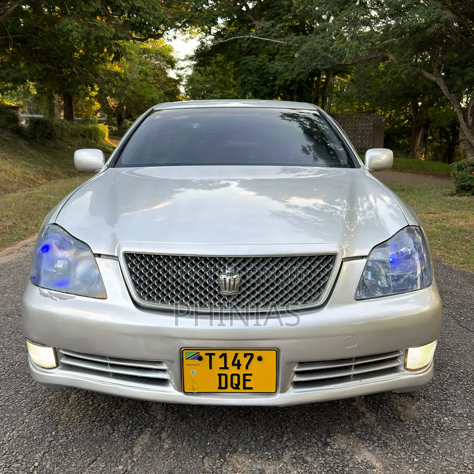 Toyota Crown 2004 Silver