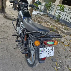 Bajaj Boxer 125 2025 Black