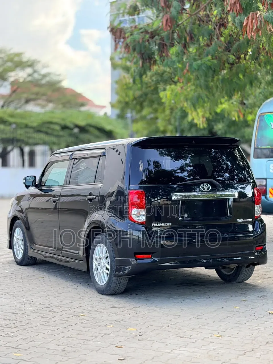 Toyota Rumion 1.5 FWD 2023 Black