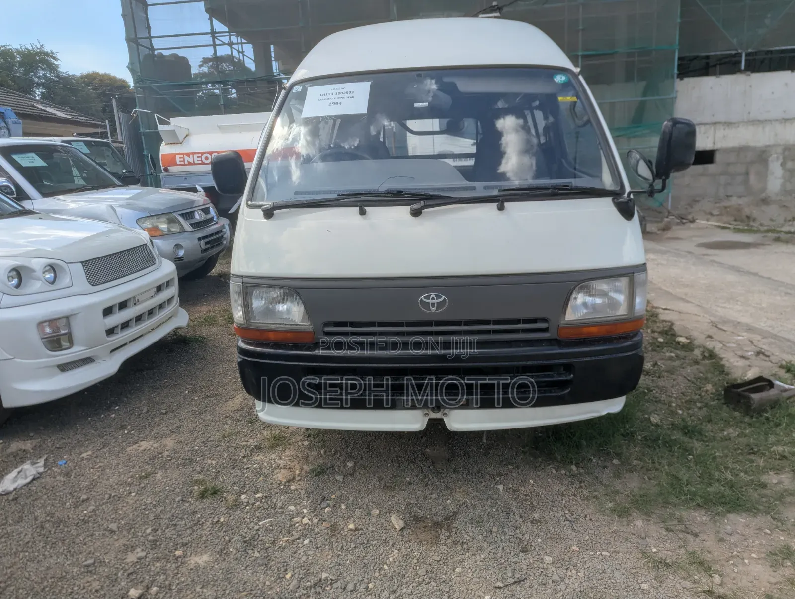 Toyota Grand HiAce 2001 White