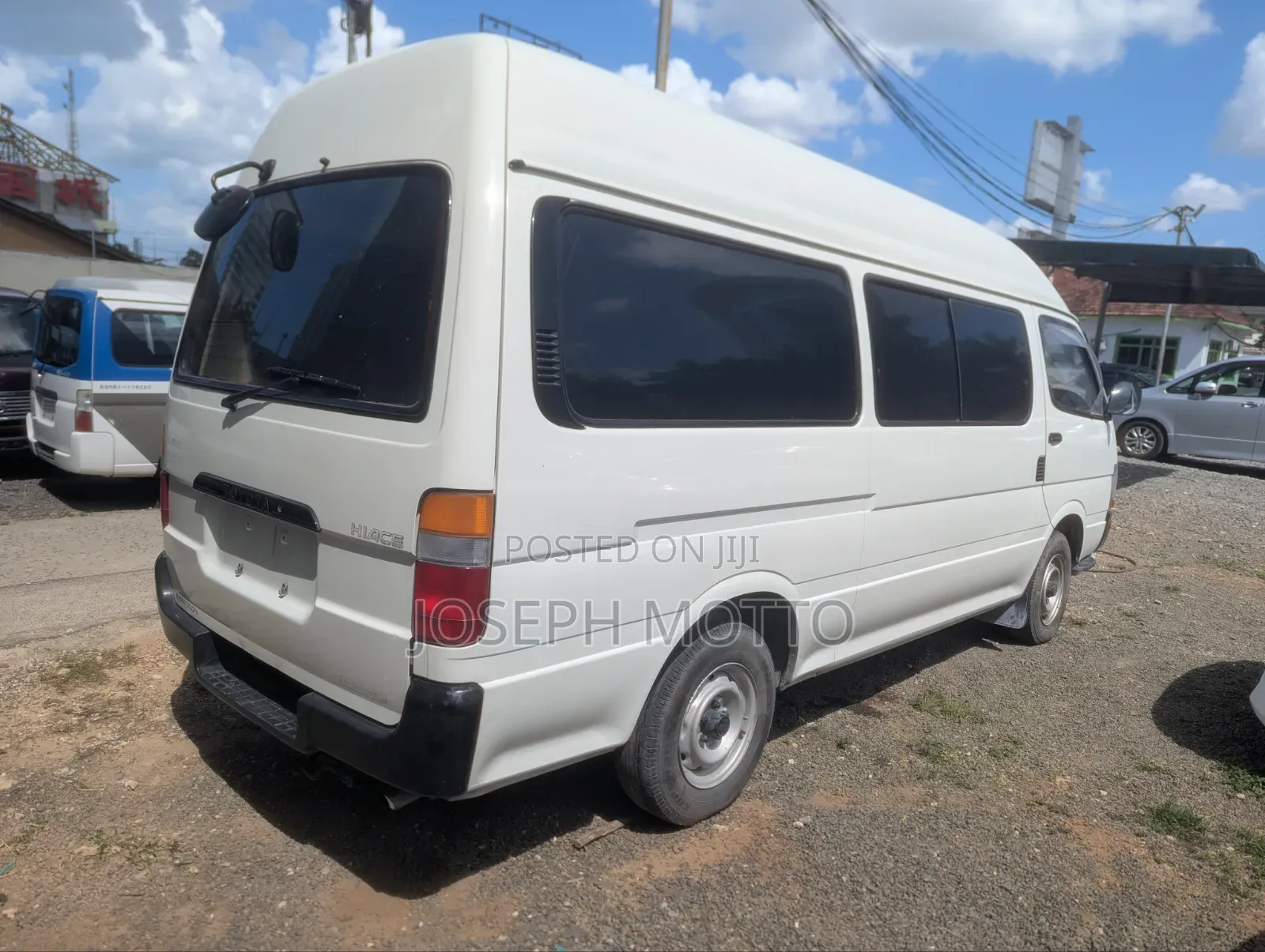 Toyota Grand HiAce 2001 White