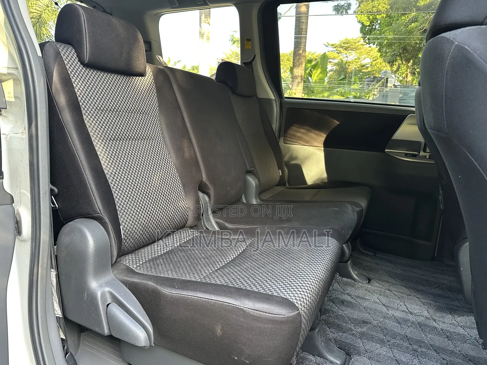 Toyota Noah 2009 White
