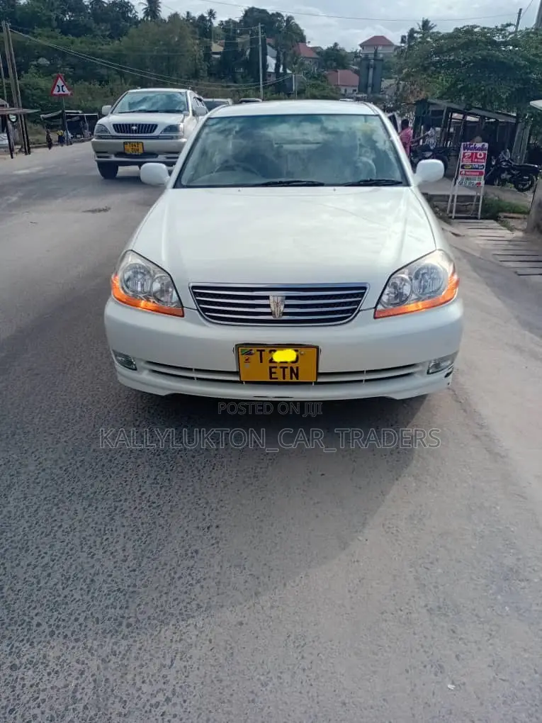 Toyota Mark II 2004 White