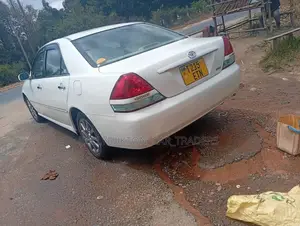 Toyota Mark II 2004 White