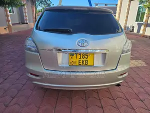 Toyota Mark X Zio 2.4 AWD (6 seater) 2010 Silver
